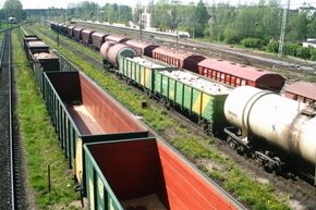 Перевозки грузов по железной дороге 